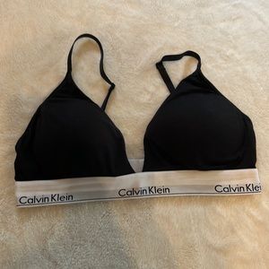 🎉3/$10 EUC Triangle Bra